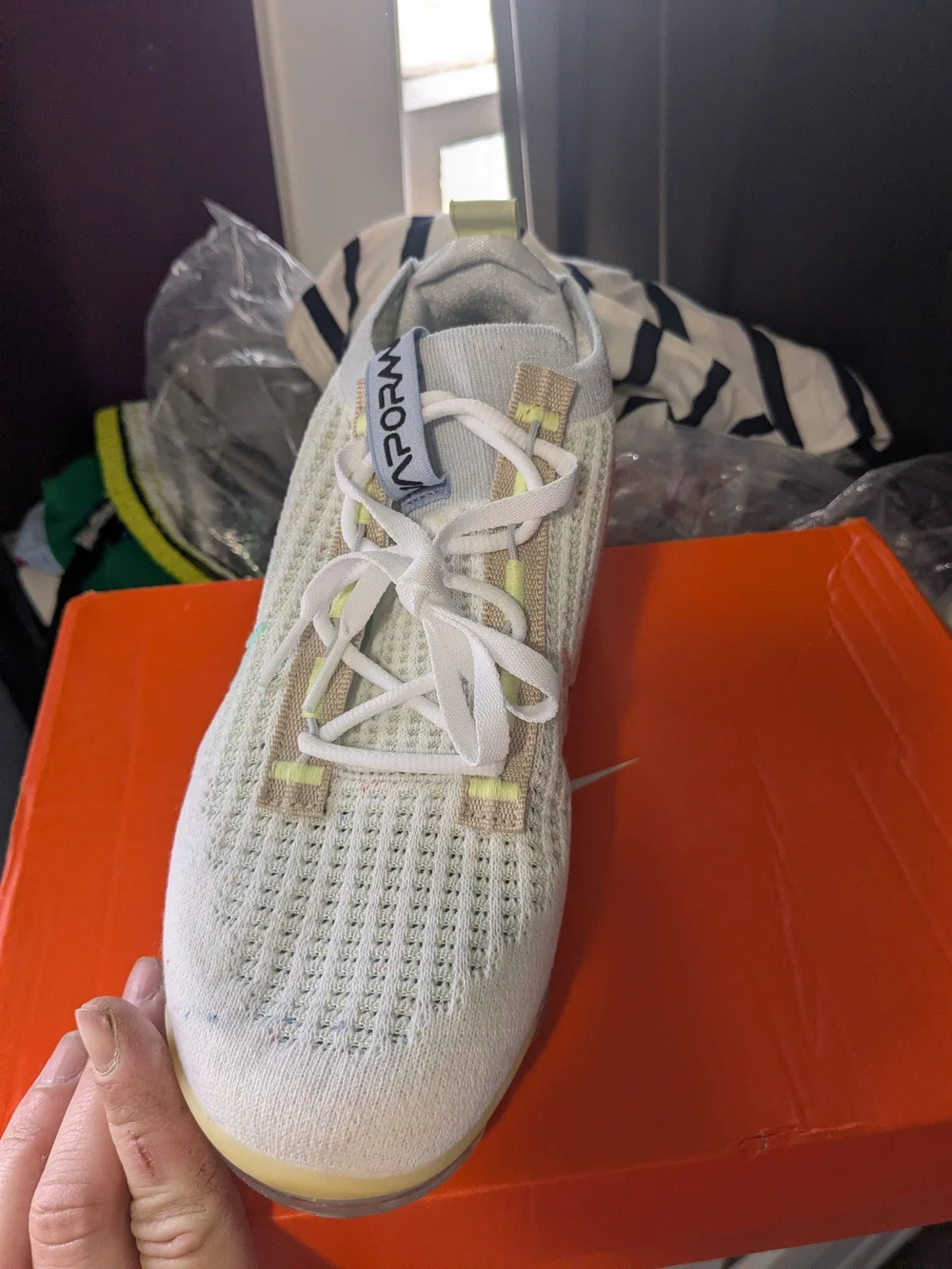 Nike Air VaporMax Flyknit Sneakers 2021 New In Box - Picture 5 of 6